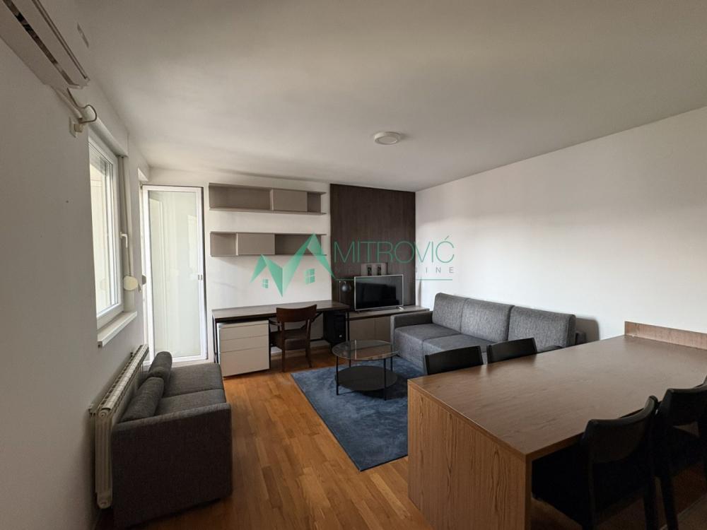 Glavna slika -Prodaja jednoiposobnog stana na Sajmu – 42 m² (Šifra: 1004436) 
