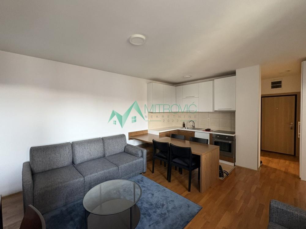 Slika 1 - Prodaja jednoiposobnog stana na Sajmu – 42 m² (Šifra: 1004436) 