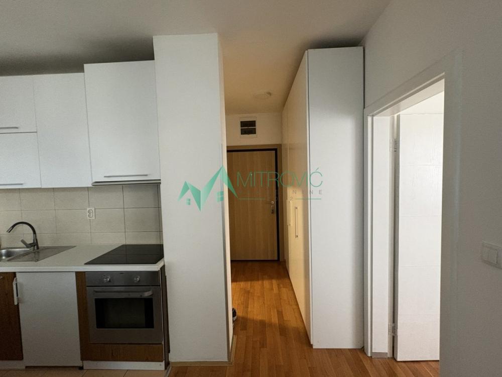 Slika 4 - Prodaja jednoiposobnog stana na Sajmu – 42 m² (Šifra: 1004436) 
