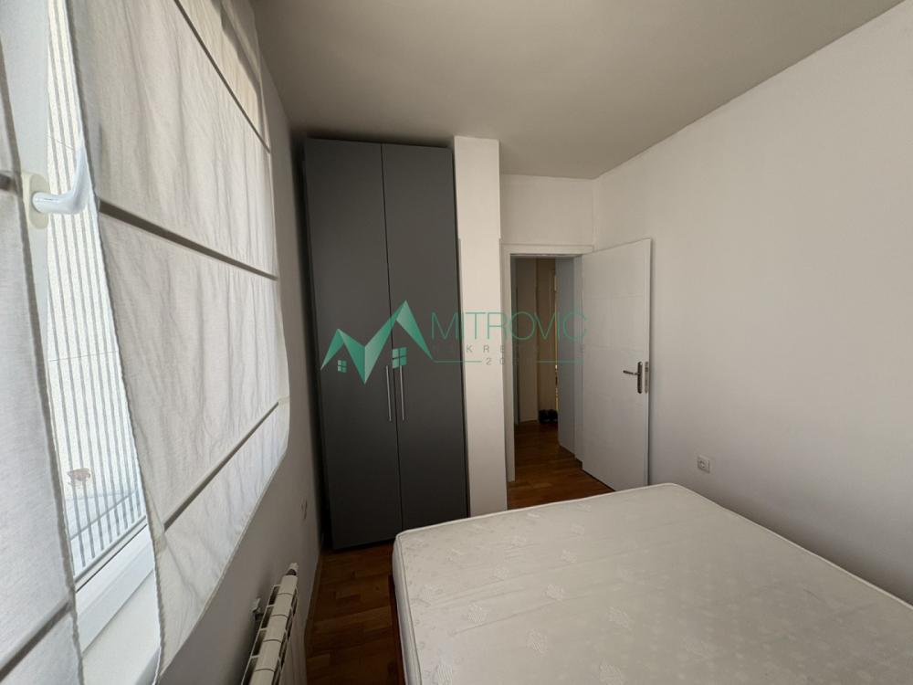 Slika 6 - Prodaja jednoiposobnog stana na Sajmu – 42 m² (Šifra: 1004436) 