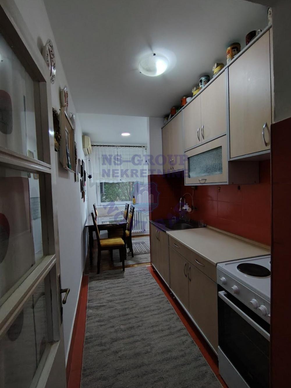 Slika 5 - Dvosoban, 48m2, Podbara Novi Sad, sa terasom