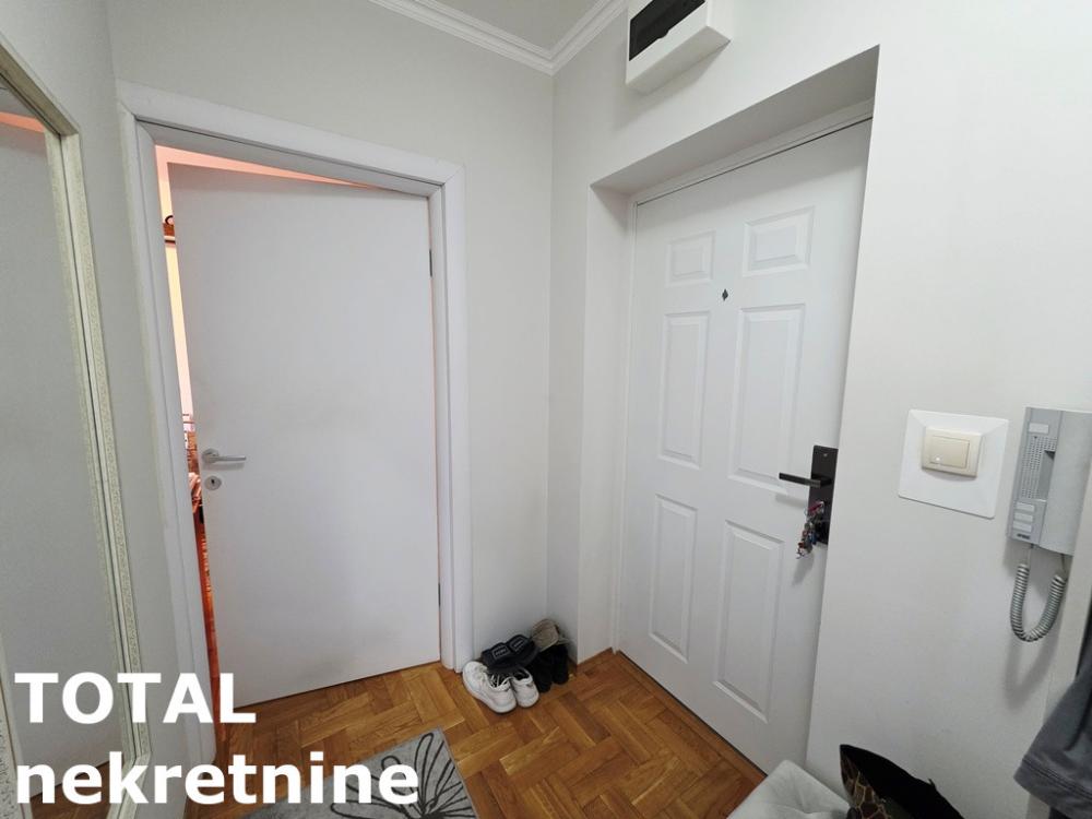 Slika 10 - Stan,NOVI SAD,CENTAR,kv: 44.00, € 135000, ID: 1102782