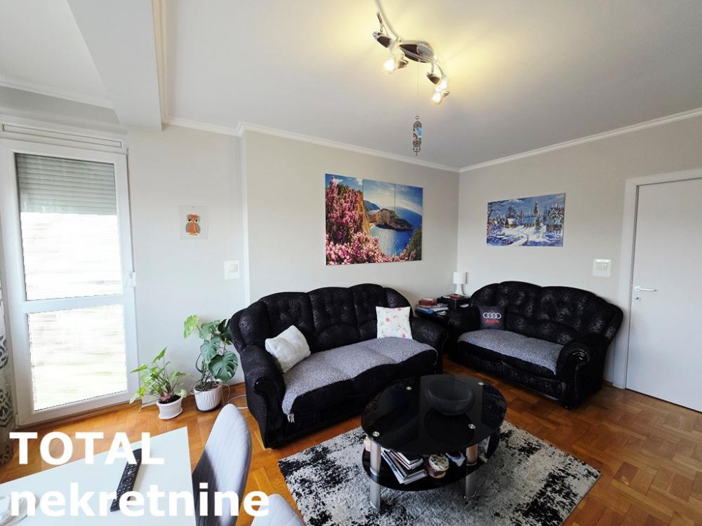 Slika 2 - Stan,NOVI SAD,CENTAR,kv: 44.00, € 135000, ID: 1102782