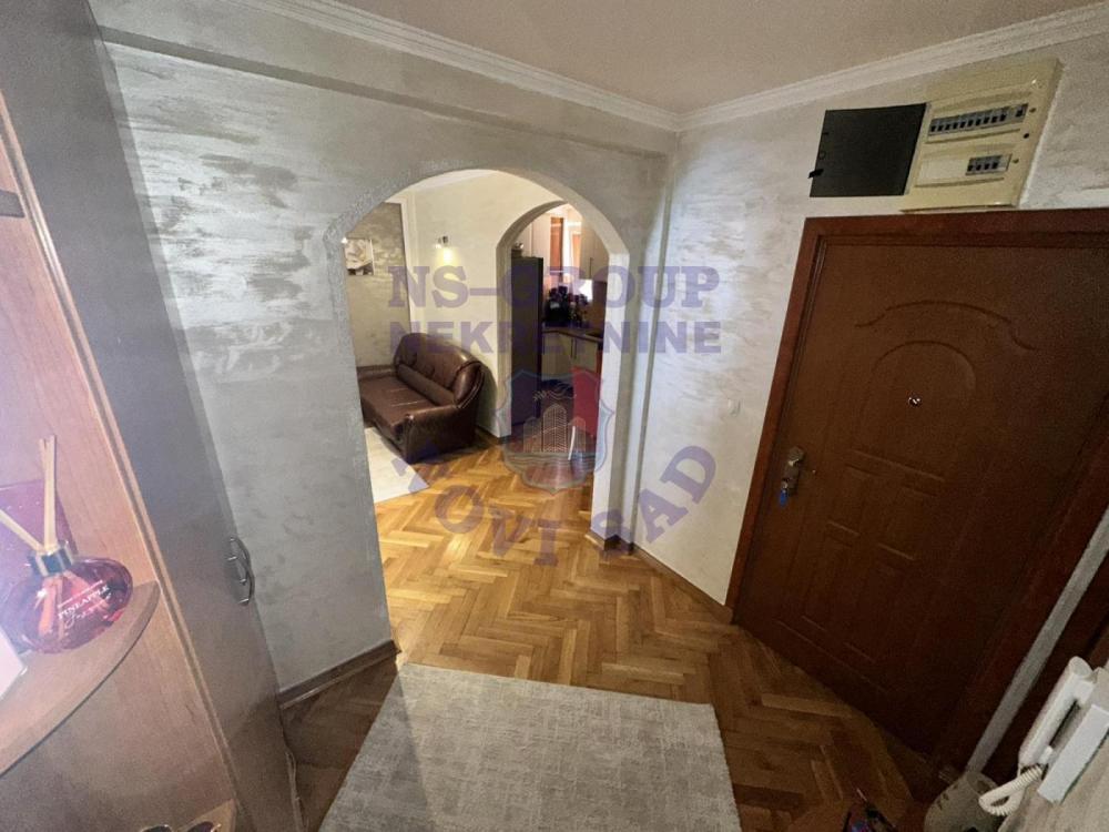 Slika 6 - Na prodaju triposoban stan na Detelinari