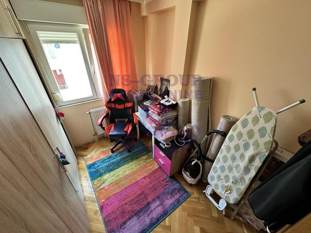 Slika 10 - Na prodaju triposoban stan na Detelinari