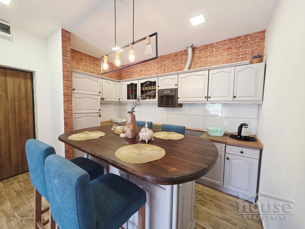 Slika 6 - Stan,PETROVARADIN,PETROVARADIN,kv: 45.00, € 87500, ID: 1065904