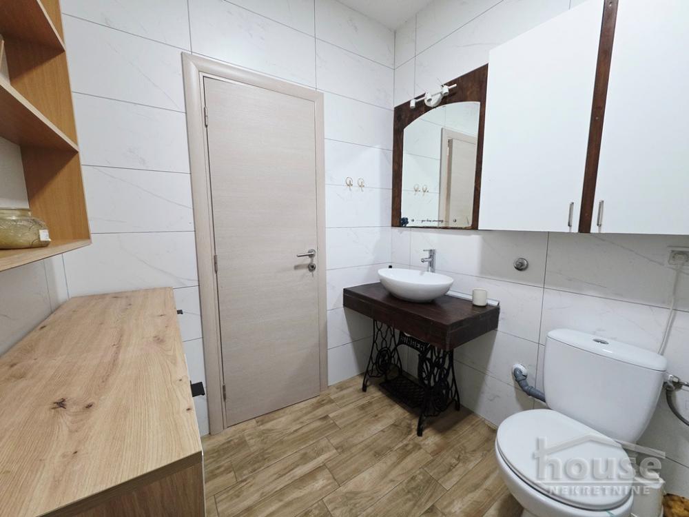 Slika 11 - Stan,PETROVARADIN,PETROVARADIN,kv: 45.00, € 87500, ID: 1065904