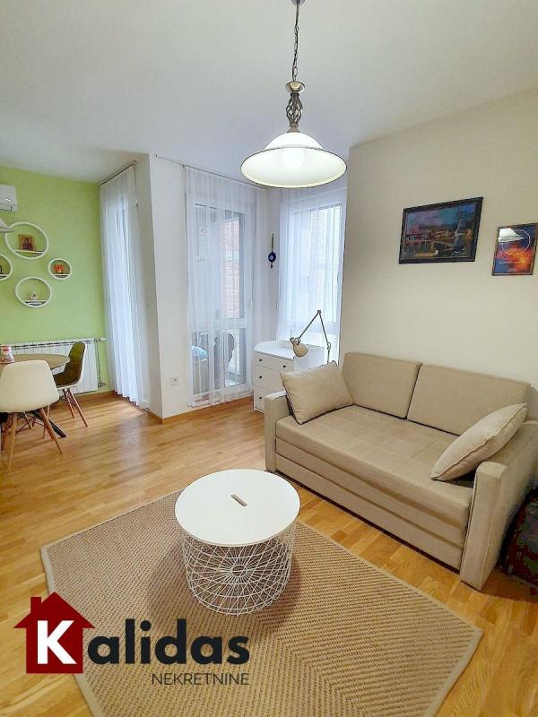 Slika 1 - Stan,NOVI SAD,CARA DUŠANA,kv: 31, € 108150, ID: 1008855
