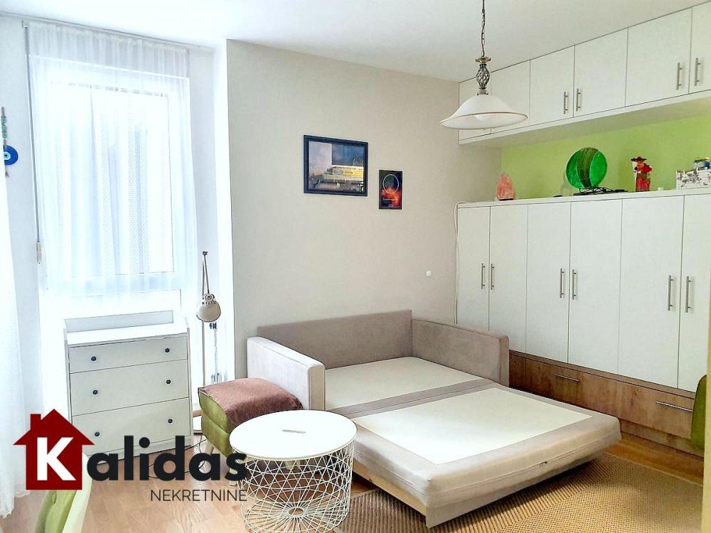 Slika 3 - Stan,NOVI SAD,CARA DUŠANA,kv: 31, € 108150, ID: 1008855