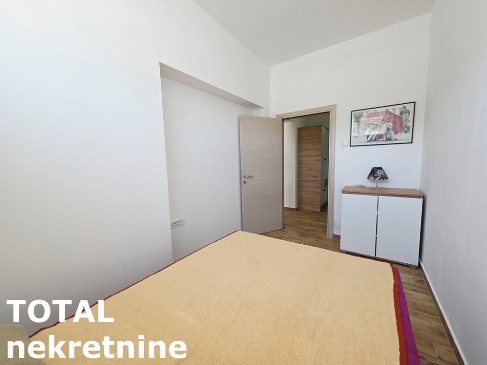 Slika 9 - Stan,PETROVARADIN,PETROVARADIN,kv: 45.00, € 87500, ID: 1102750