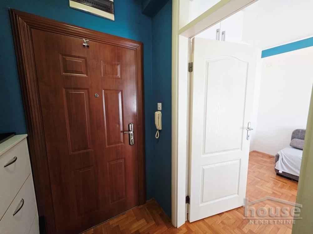 Slika 9 - Stan,NOVI SAD,CENTAR,kv: 23.00, € 87000, ID: 1065869