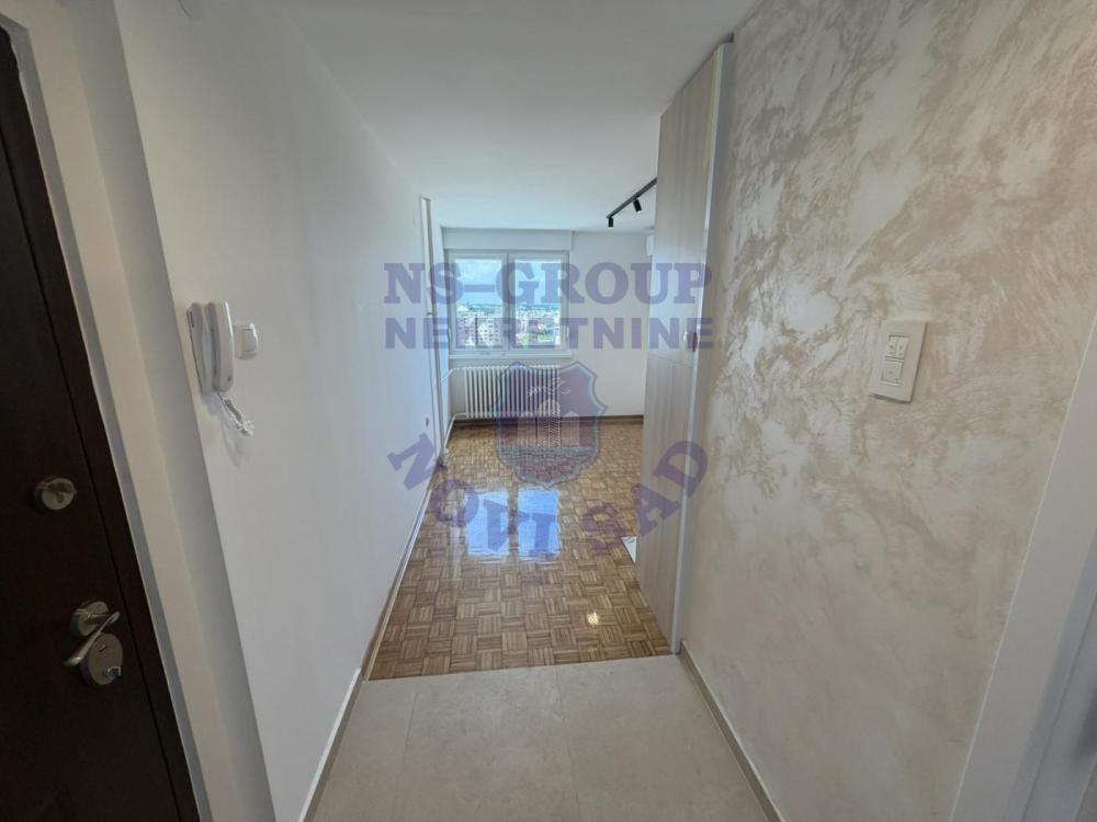Slika 6 - Jednosoban, 21m2, Bulevar oslobođenja Novi Sad, ima lift