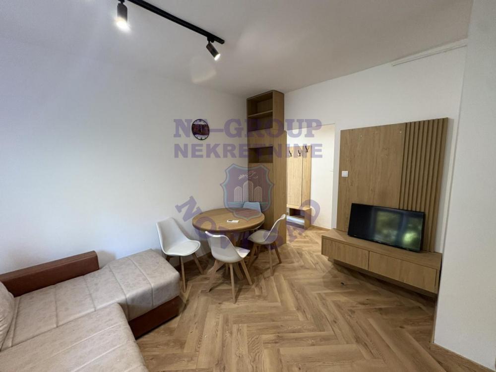 Slika 1 - Prodaja stana, 33m2, Satelit Novi Sad, sa terasom