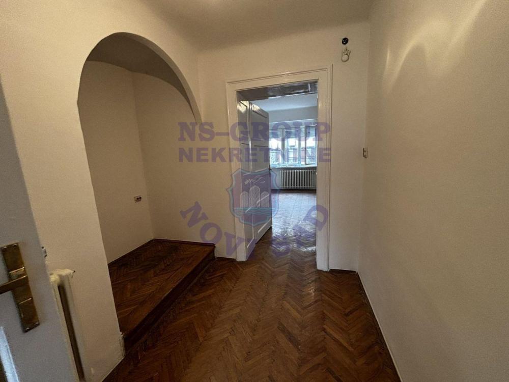 Slika 4 - Prodaja stana, 77m2, Kej žrtava racije Novi Sad