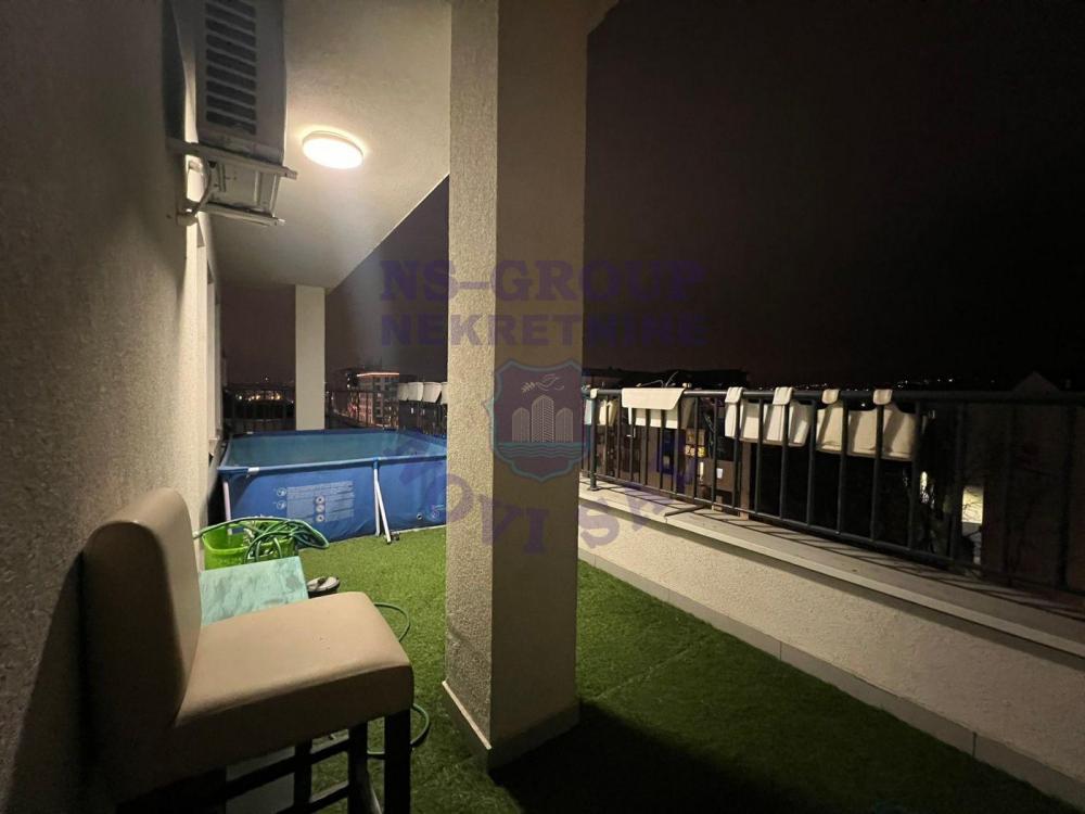 Slika 9 - Četvorosoban, 115m2, Bulevar patrijarha Pavla (Somborski bulevar) Novi Sad, sa terasom, ima lift