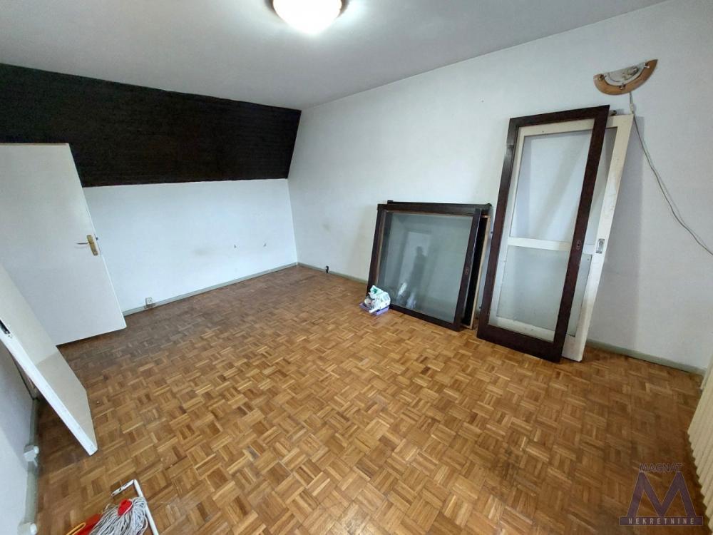 Slika 1 - Stan,PETROVARADIN,BLOK 8,kv: 59, € 109500, ID: 1019391
