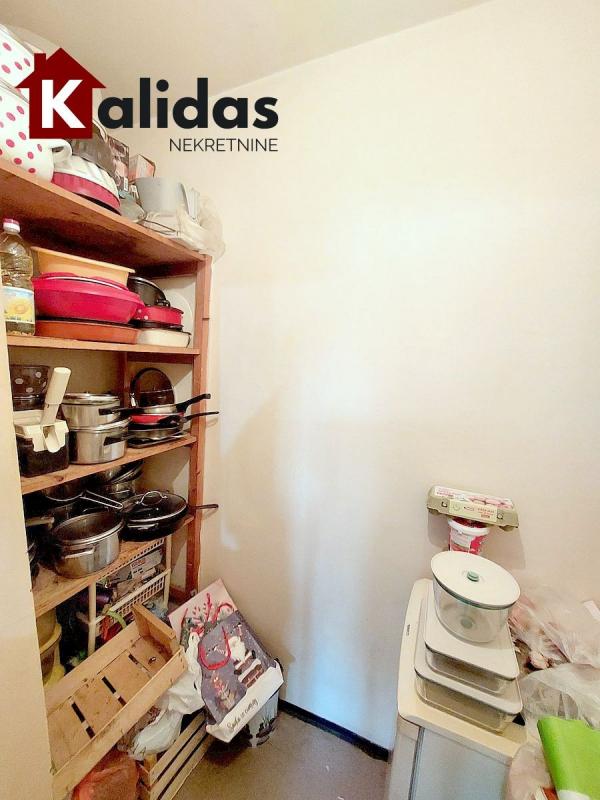 Slika 10 - Stan,NOVI SAD,BULEVAR,kv: 70, € 173000, ID: 1008845