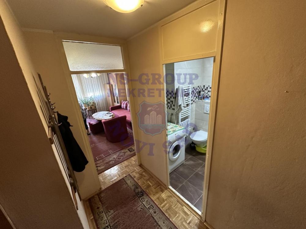 Slika 11 - Jednoiposoban, 41m2, Novo naselje Novi Sad, ima lift