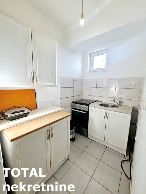 Slika 4 - Stan,NOVI SAD,SALAJKA,kv: 20.00, € 48000, ID: 1101312