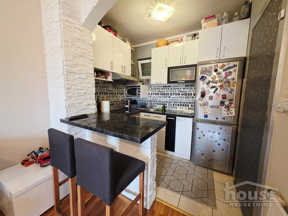 Slika 3 - Stan,NOVI SAD,BULEVAR,kv: 38.00, € 130000, ID: 1065956
