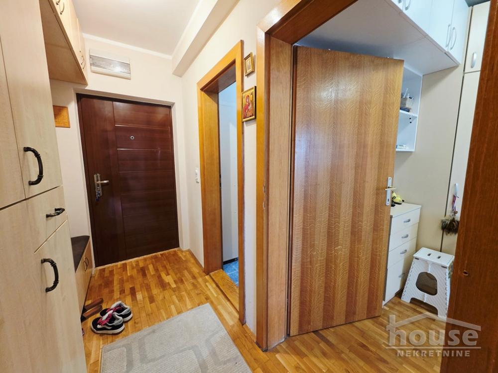 Slika 8 - Stan,NOVI SAD,BULEVAR,kv: 38.00, € 130000, ID: 1065956