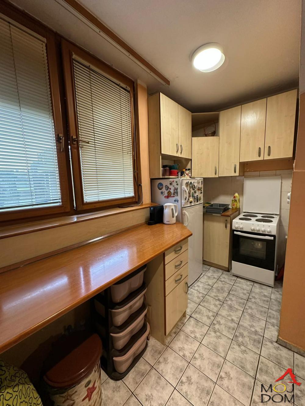 Slika 1 - Stan,NOVI SAD,KEJ,kv: 42, € 141000, ID: 1032376