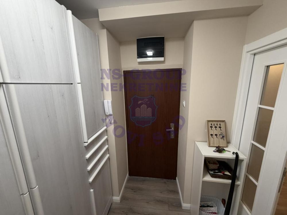 Slika 9 - 571334-Na prodaju trosoban,kompletno renoviran stan na Socijalnom
