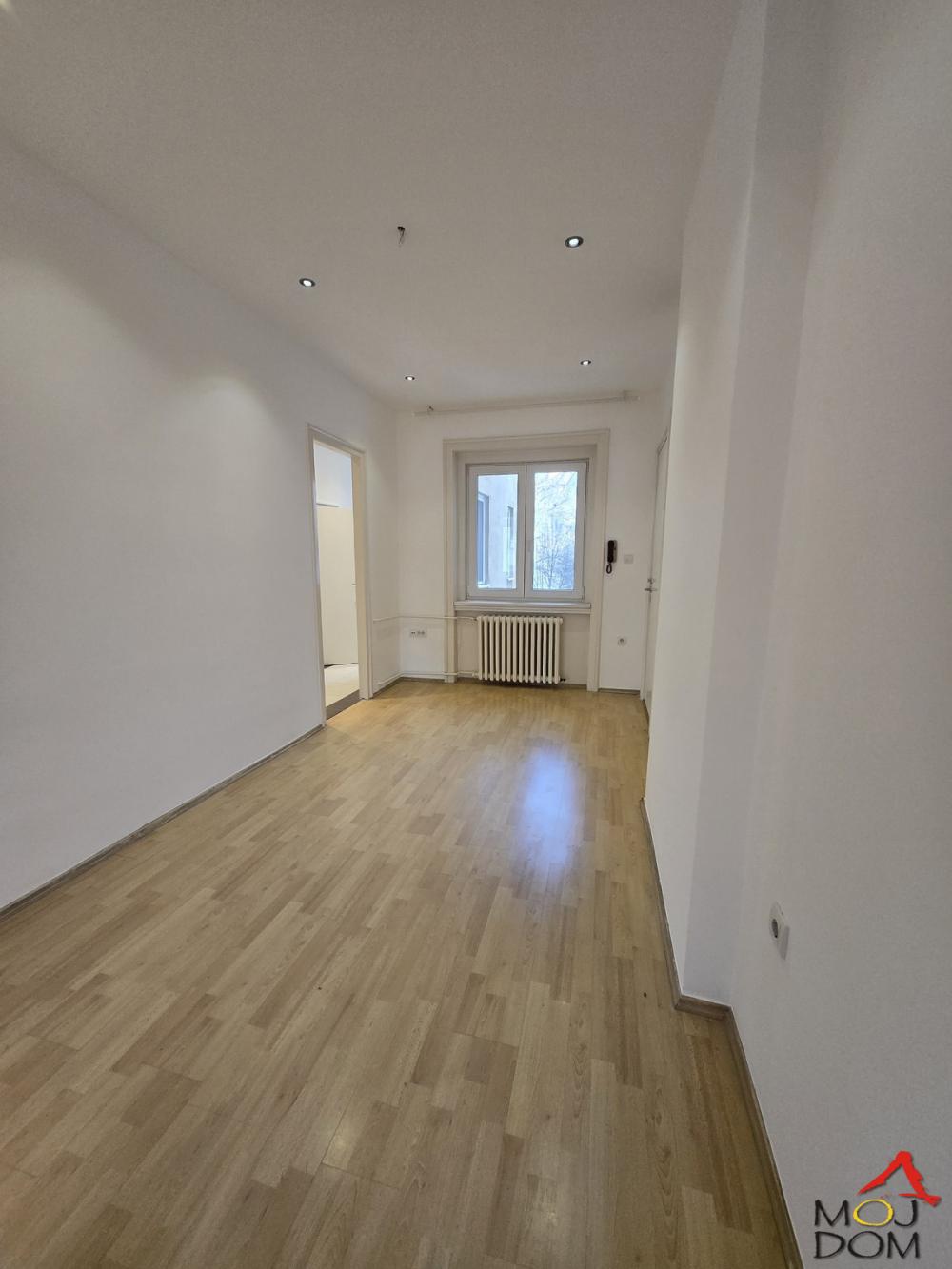 Slika 6 - Stan,NOVI SAD,KEJ,kv: 112, € 308000, ID: 1031930