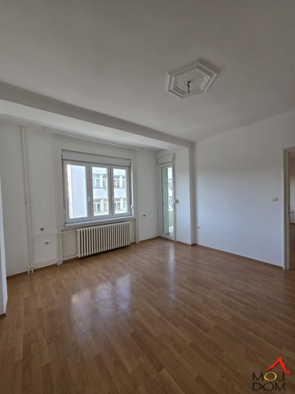 Slika 9 - Stan,NOVI SAD,KEJ,kv: 112, € 308000, ID: 1031930