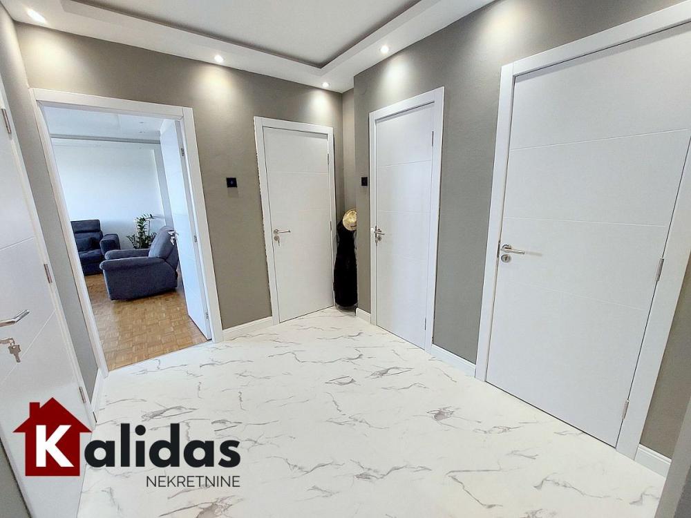 Slika 8 - Stan,NOVI SAD,LIMAN 1,kv: 77, € 302800, ID: 1008859
