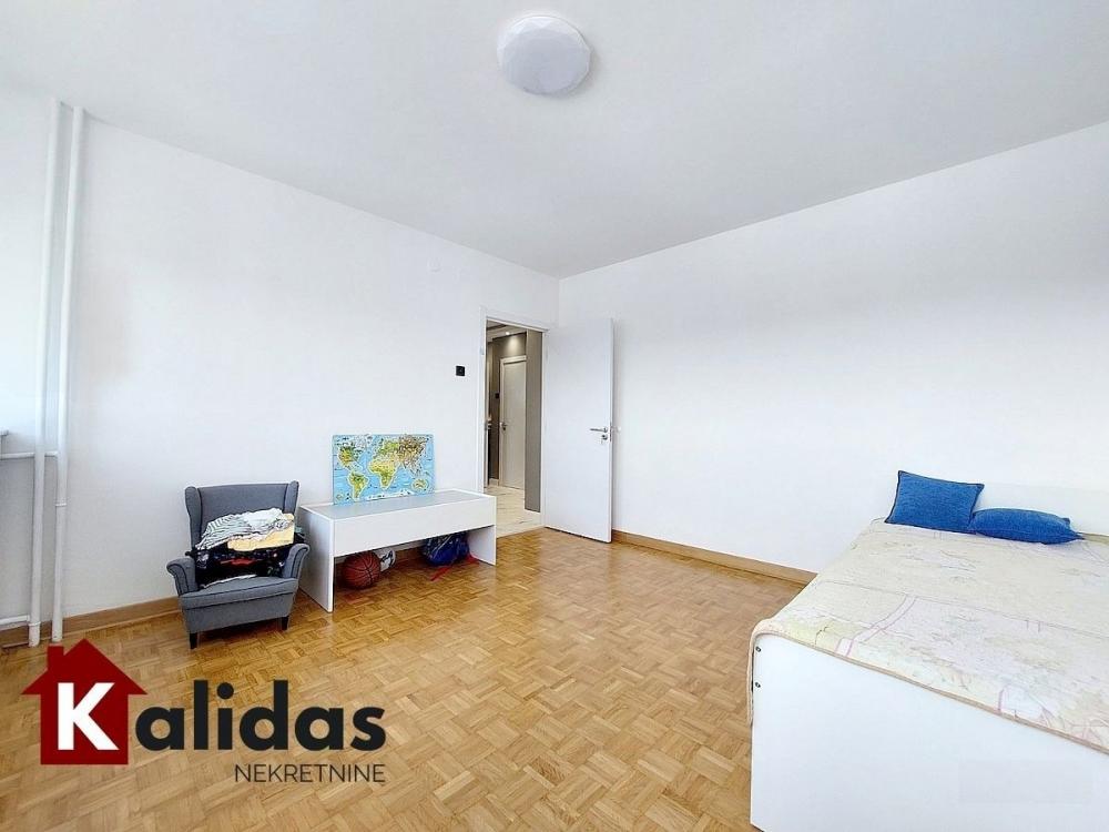 Slika 11 - Stan,NOVI SAD,LIMAN 1,kv: 77, € 302800, ID: 1008859