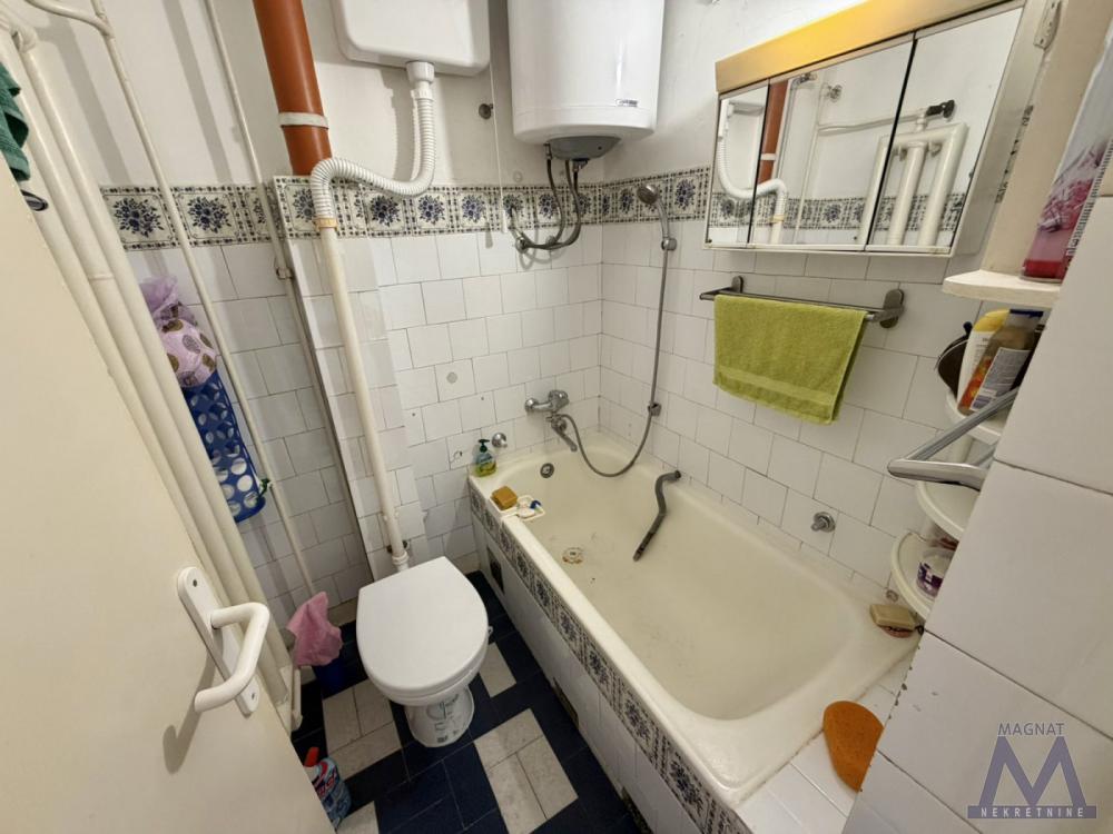 Slika 8 - Stan,NOVI SAD,ŽELEZNIČKA STANICA,kv: 49, € 108000, ID: 1019393