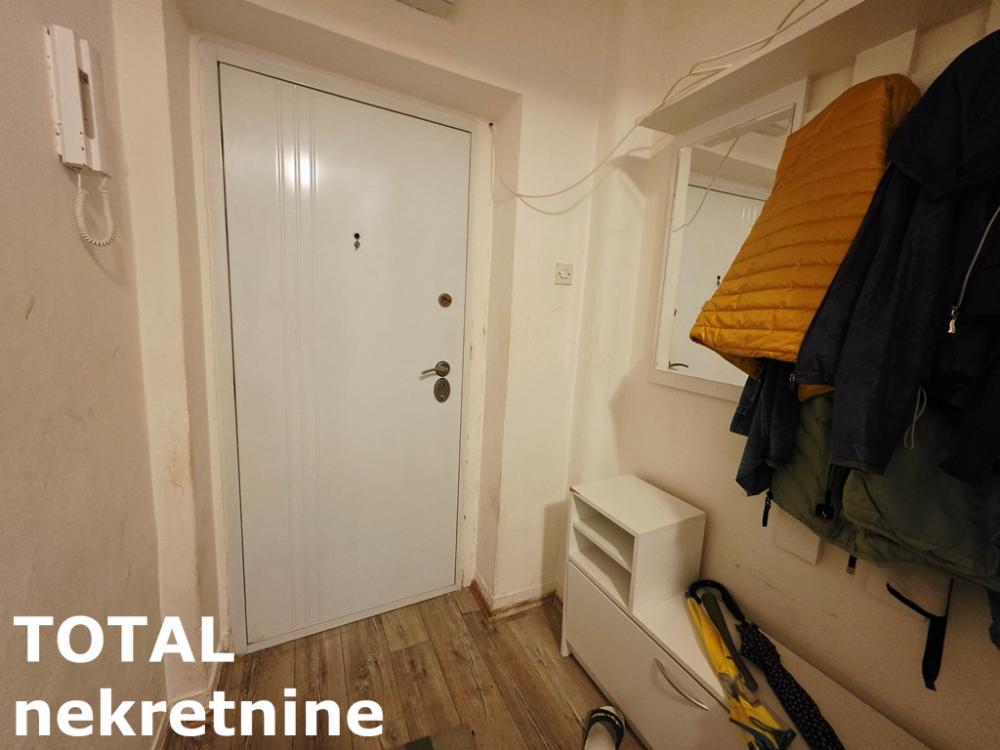 Slika 4 - Stan,NOVI SAD,DETELINARA,kv: 35.00, € 93000, ID: 1102811