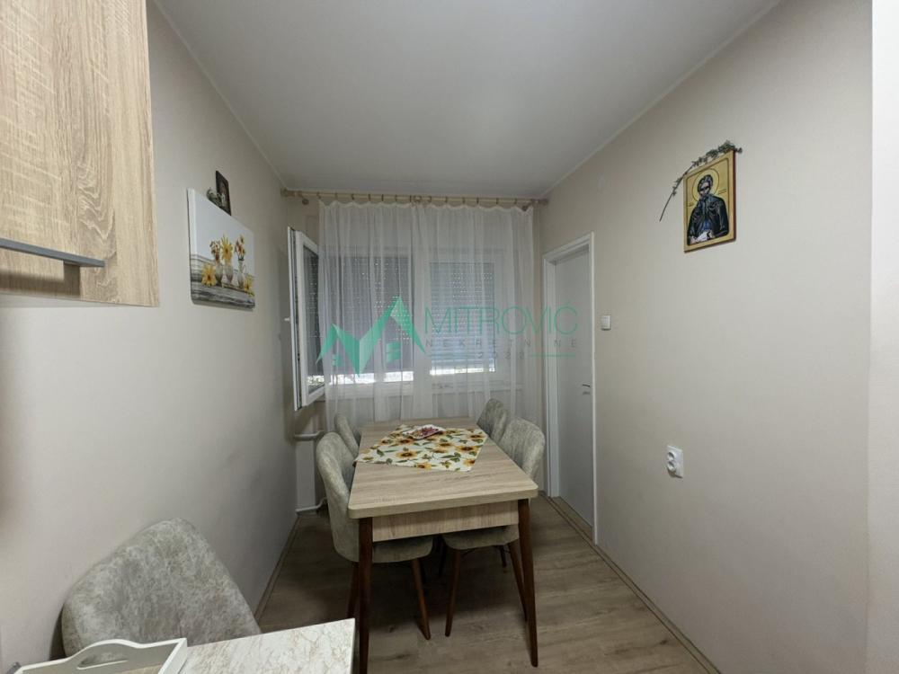 Slika 2 - Dvosoban stan u blizini Železničke stanice- (Šifra: 1004454) 
