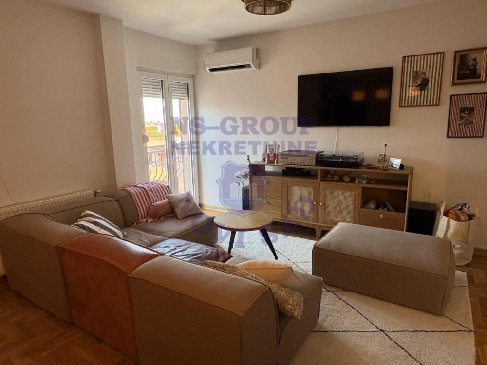 Slika 6 - Fantastičan troiposoban stan-duplex na Salajci. 