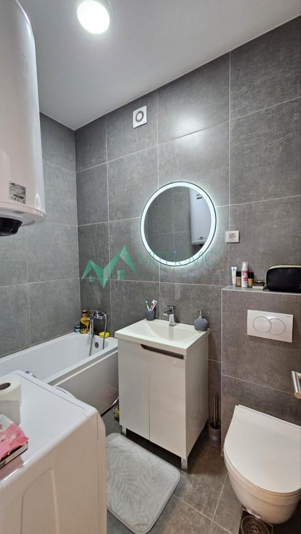 Slika 9 - Potpuno sređen, useljiv stan na Podbari – 81m² 