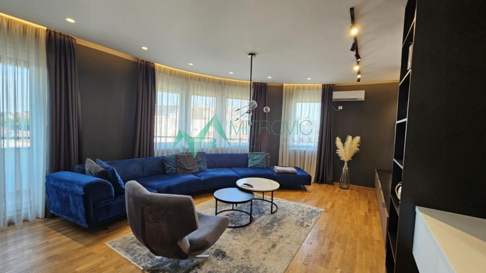 Slika 1 - Potpuno sređen, useljiv stan na Podbari – 81m² 