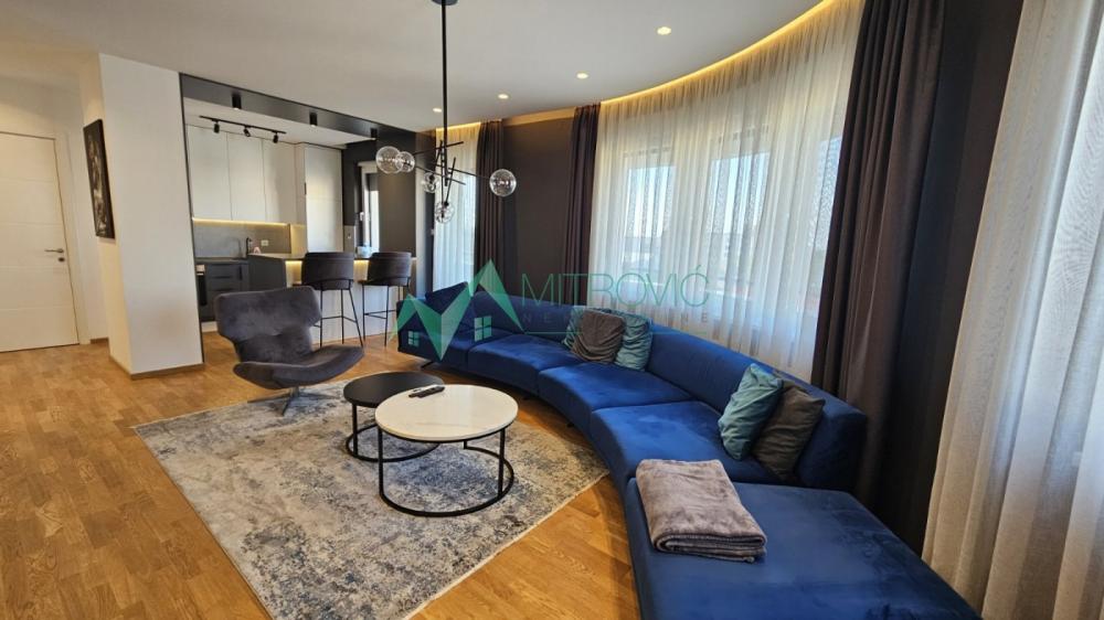 Slika 2 - Potpuno sređen, useljiv stan na Podbari – 81m² 