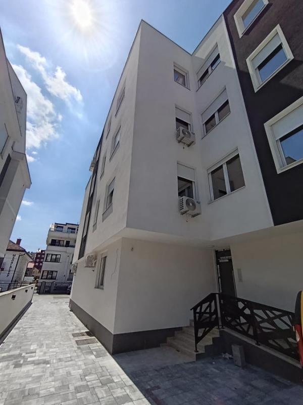 Slika 1 - Dvosoban 41m Novi Sad,preko puta NS Sajma novo sa parkingom -useljivo