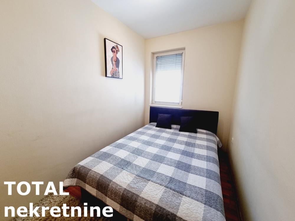 Slika 4 - Stan,NOVI SAD,BULEVAR,kv: 47.00, € 156000, ID: 1100106