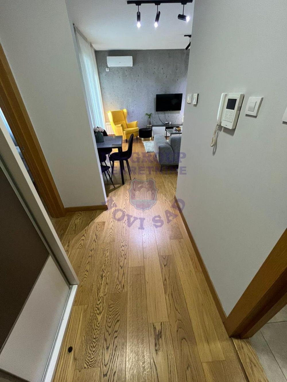 Slika 3 - 565346-Odlican stan u Centru Novog Sada