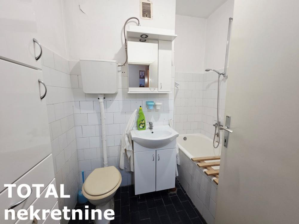 Slika 9 - Stan,NOVI SAD,AVIJACIJA,kv: 63.00, € 144900, ID: 1102812