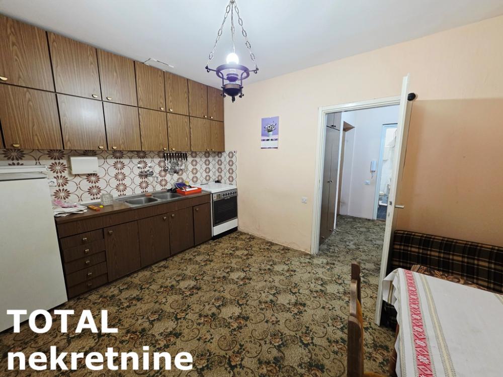Slika 5 - Stan,NOVI SAD,AVIJACIJA,kv: 63.00, € 144900, ID: 1102812