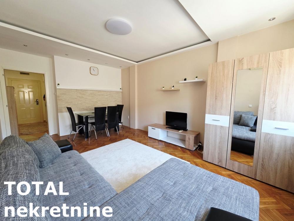 Slika 3 - Stan,NOVI SAD,GRBAVICA,kv: 32.00, € 99000, ID: 1101346
