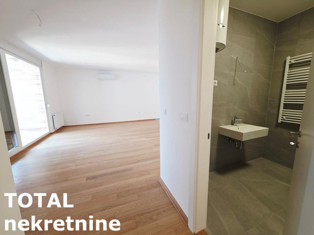 Slika 4 - Stan,NOVI SAD,PODBARA,kv: 109.00, € 360400, ID: 1102555