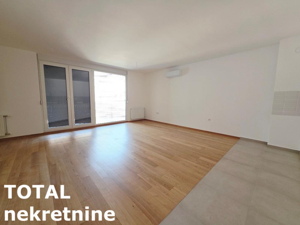 Slika 1 - Stan,NOVI SAD,PODBARA,kv: 109.00, € 360400, ID: 1102555
