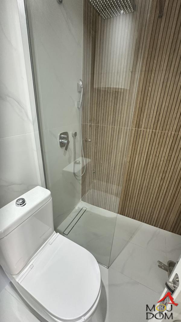Slika 8 - Stan,NOVI SAD,SAJAM,kv: 40, € 142140, ID: 1032445