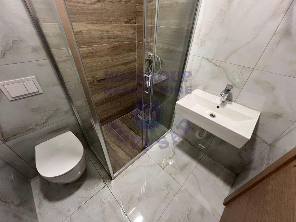 Slika 5 - Trosoban, 54m2, Telep Novi Sad, sa terasom, ima lift