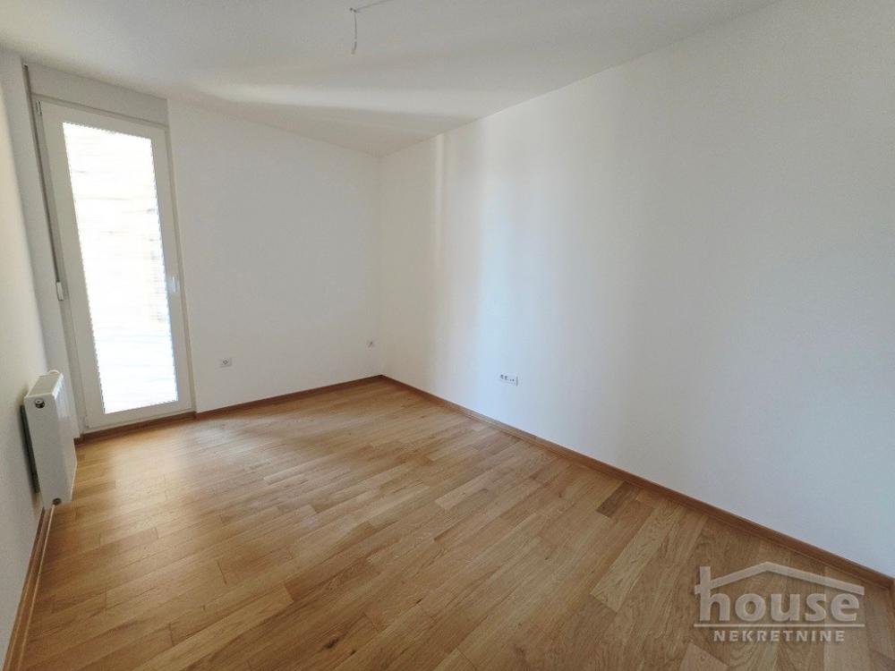 Slika 9 - Stan,NOVI SAD,PODBARA,kv: 109.00, € 360400, ID: 1065707