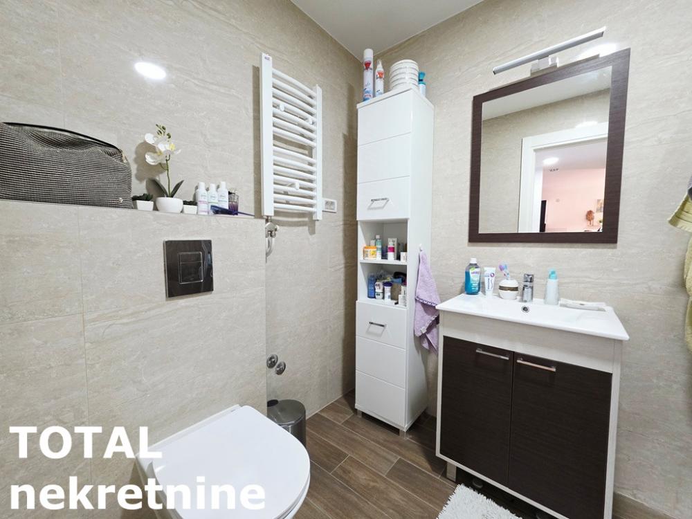 Slika 10 - Stan,NOVI SAD,BULEVAR PATRIJARHA PAVLA,kv: 45.00, € 135000, ID: 1102745